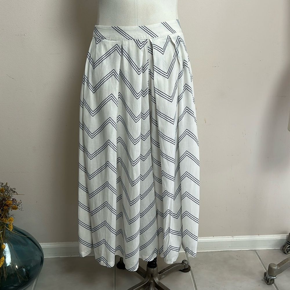 Yumi Kim Linen Skort Pants Wide Leg White Navy Stripe Pleated size small